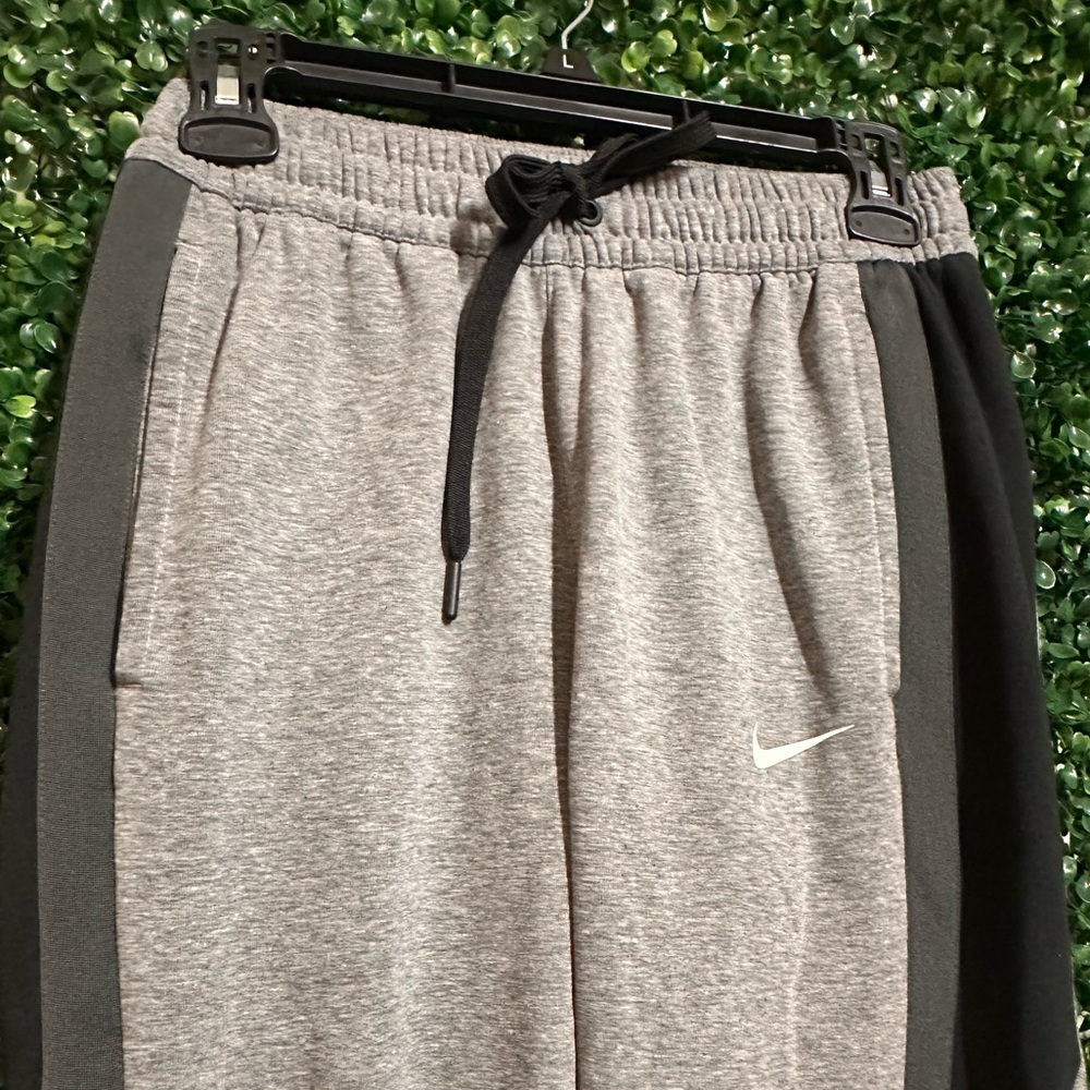 Nike Therma Fit Men’s size small - sweatpants